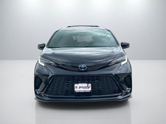Used 2025 Toyota Sienna XSE w/ XSE Premium Package AWD/4WD video 2
