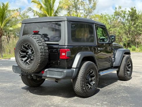 Used 2018 Jeep Wrangler Sport AWD/4WD image 8