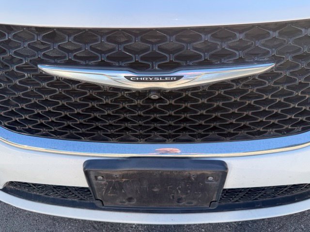Used 2021 Chrysler Pacifica Limited w/ Premium & Safety Sphere Group AWD/4WD image 9