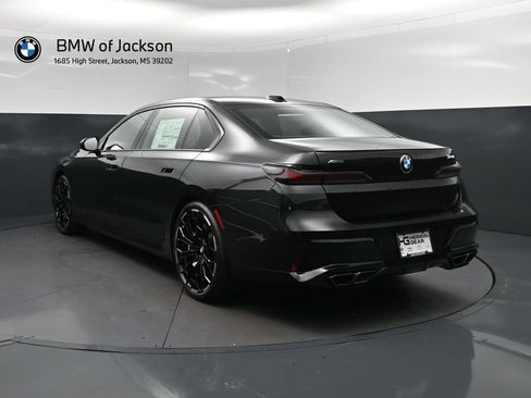 New 2026 BMW 760i xDrive w/ Executive Package AWD/4WD image 5