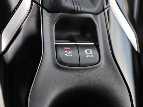 Used 2020 Toyota Corolla Hatchback image 30