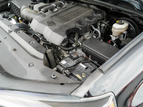 Used 2021 Toyota 4Runner SR5 RWD image 37