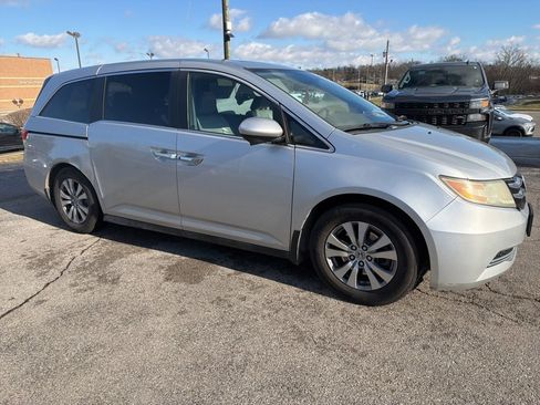 Used 2014 Honda Odyssey EX-L image 3