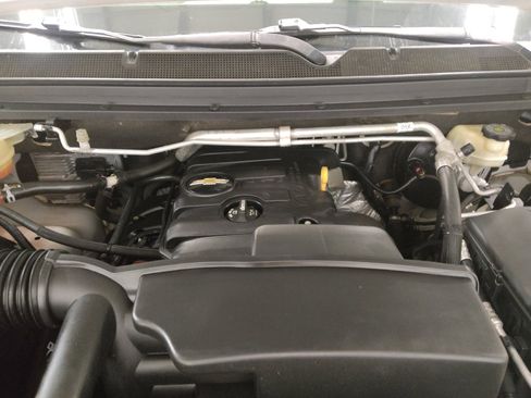 Used 2017 Chevrolet Colorado W/T RWD image 30