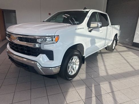 Used 2024 Chevrolet Silverado 1500 LT image 8