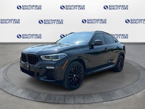 Used 2021 BMW X6 xDrive40i w/ Premium Enhanced Package image 2