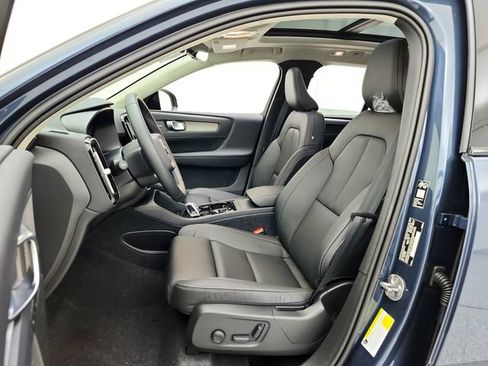 New 2026 Volvo XC40 B5 Ultra w/ Protection Package Premier AWD/4WD image 17