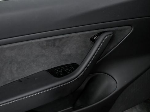 Used 2018 Tesla Model 3 Long Range image 15