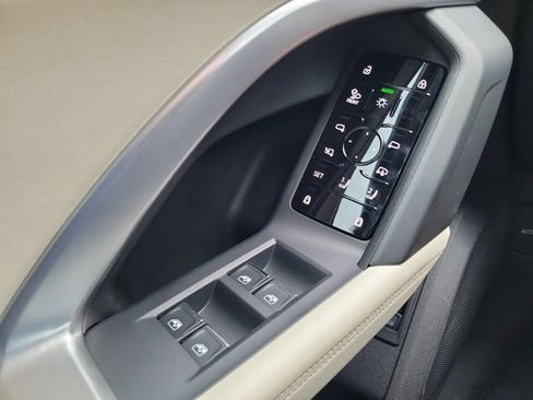 Certified 2025 Audi Q5 Premium Plus w/ Premium Plus AWD/4WD image 19