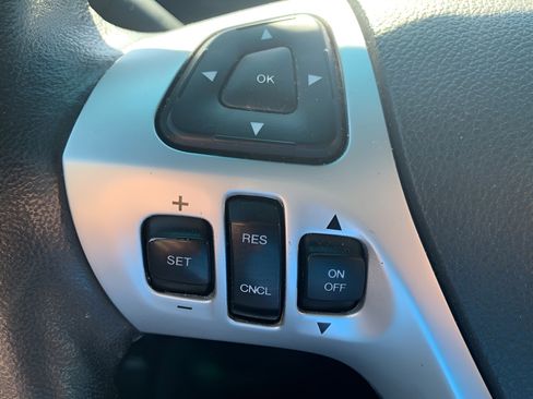 Used 2012 Ford Explorer XLT image 10