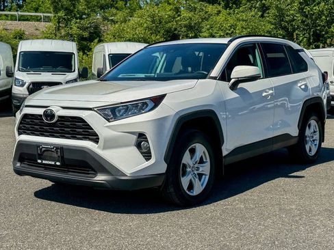 Used 2021 Toyota RAV4 XLE w/ Convenience Package AWD/4WD image 7