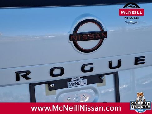 Used 2025 Nissan Rogue SV w/ Rock Creek Premium Package image 32