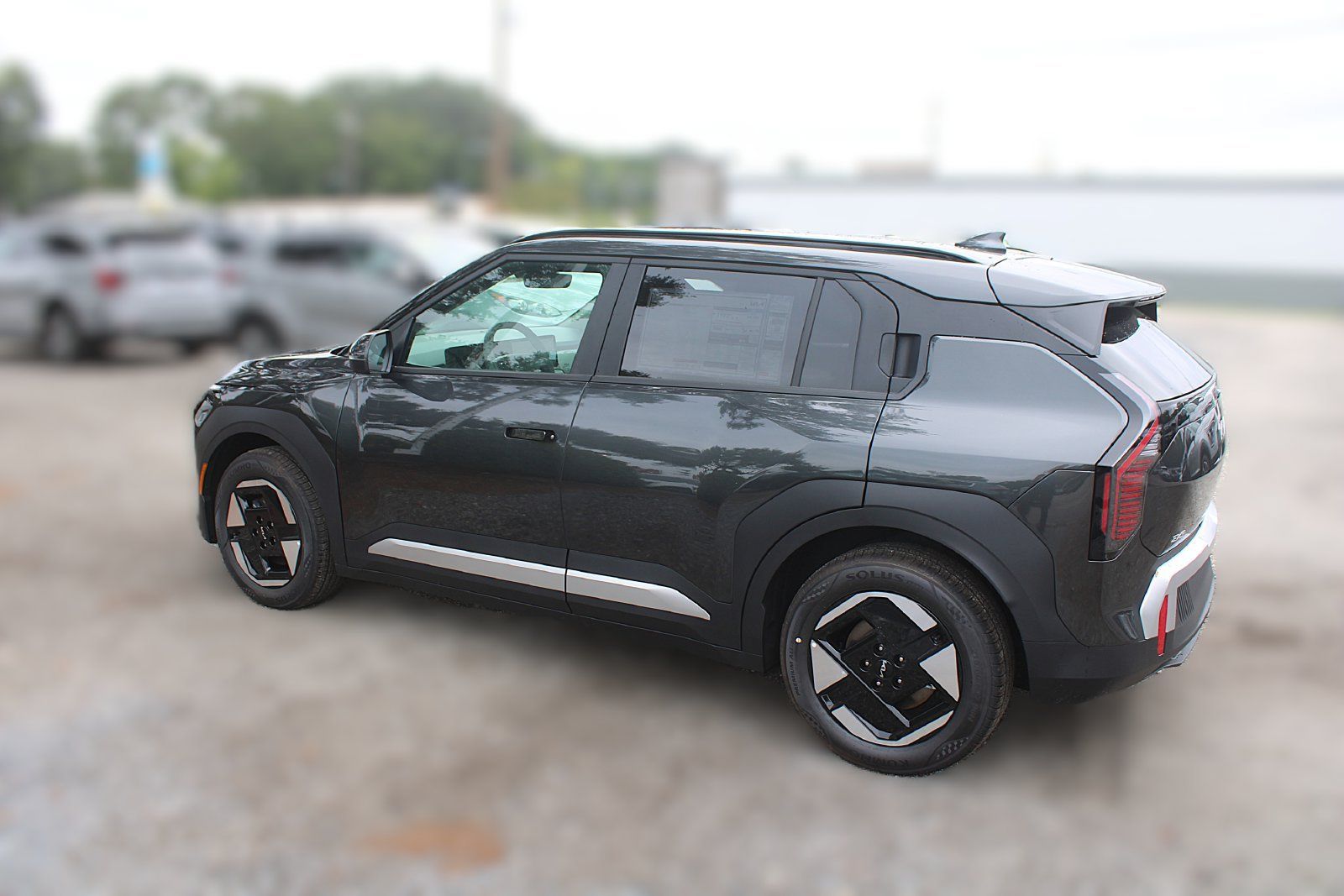 New 2027 Kia EV3 Wind FWD image 11