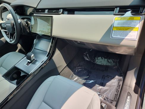 New 2026 Land Rover Range Rover Velar S image 27