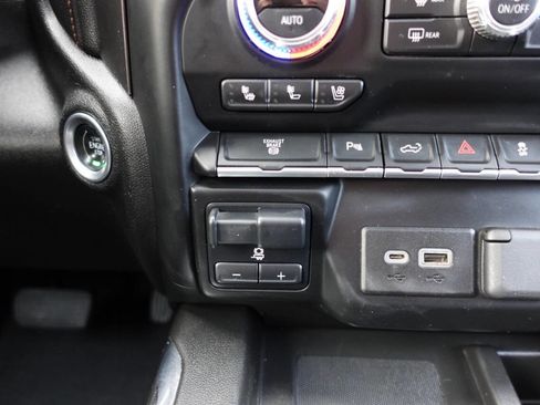 Used 2022 GMC Sierra 2500 AT4 w/ AT4 Preferred Package image 48