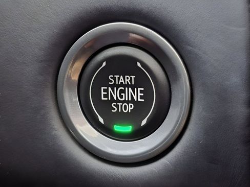 Used 2023 GMC Yukon Denali Ultimate image 18