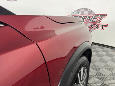 Used 2022 Nissan Pathfinder SL AWD/4WD image 33