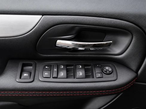 Used 2019 Dodge Grand Caravan GT FWD image 9