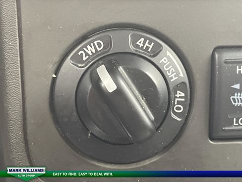 Used 2019 Nissan Frontier PRO-4X image 24