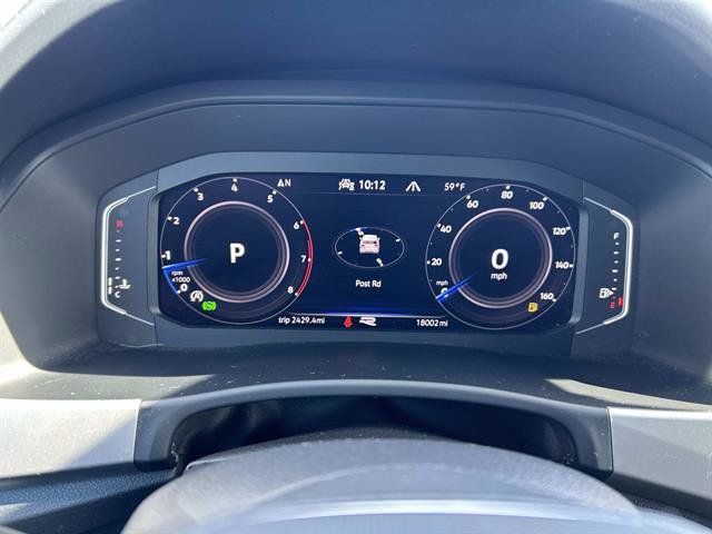 Used 2022 Volkswagen Atlas Cross Sport SEL R-Line AWD/4WD image 30