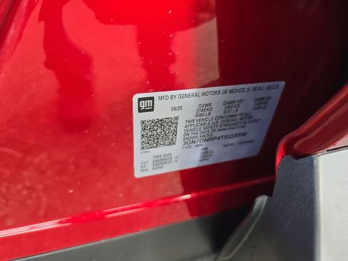 New 2026 Chevrolet Equinox EV LT image 35