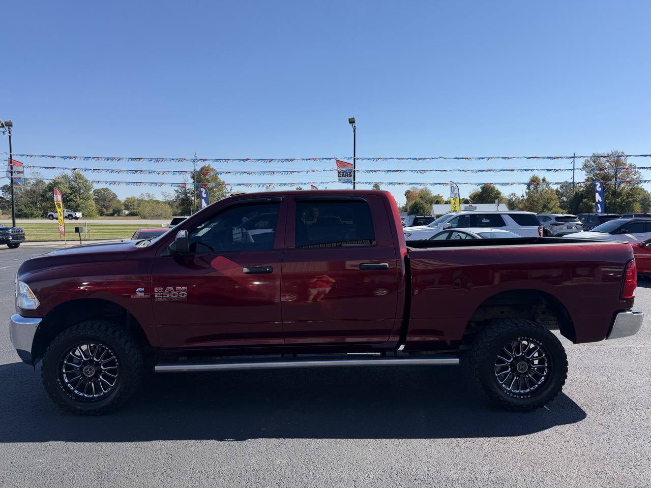 Used 2018 RAM 2500 Tradesman w/ Chrome Appearance Group AWD/4WD image 8