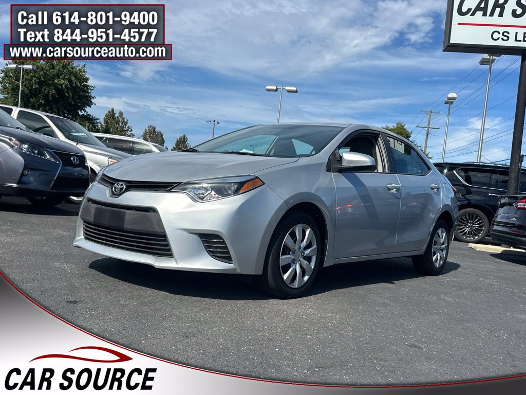 Used 2016 Toyota Corolla LE FWD image 2