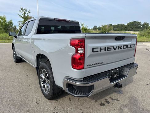Used 2024 Chevrolet Silverado 1500 LT AWD/4WD image 5