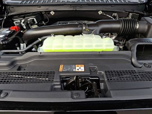 New 2025 Ford Expedition Tremor image 19