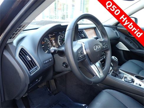 Used 2018 INFINITI Q50 Luxe w/ Cargo Package (L95) image 14