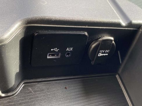 Used 2014 RAM 2500 Tradesman w/ Chrome Appearance Group AWD/4WD image 28
