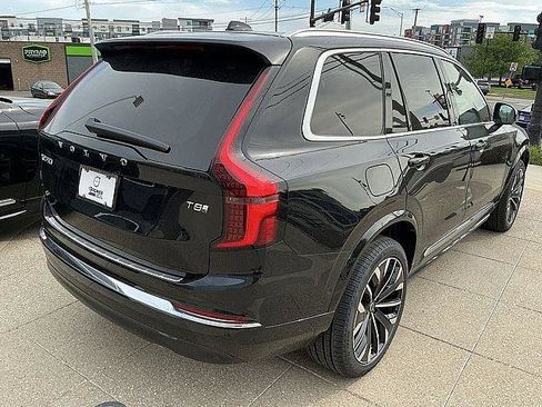 New 2026 Volvo XC90 T8 Ultra w/ Protection Package Premier AWD/4WD image 6