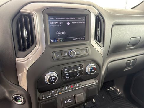 Used 2024 GMC Sierra 1500 Pro w/ Graphite Edition AWD/4WD image 17