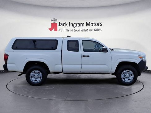 Used 2021 Toyota Tacoma SR RWD image 6