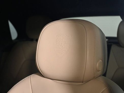 Certified 2023 Porsche Cayenne AWD/4WD image 22