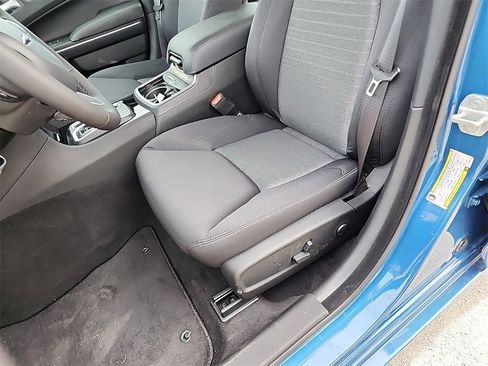 New 2023 Chrysler 300 Touring w/ Sport Appearance Package image 16