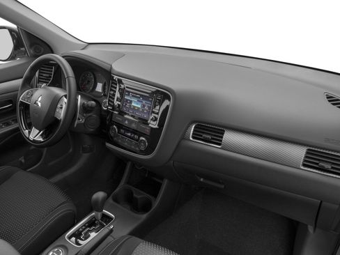 Used 2016 Mitsubishi Outlander ES AWD/4WD image 10