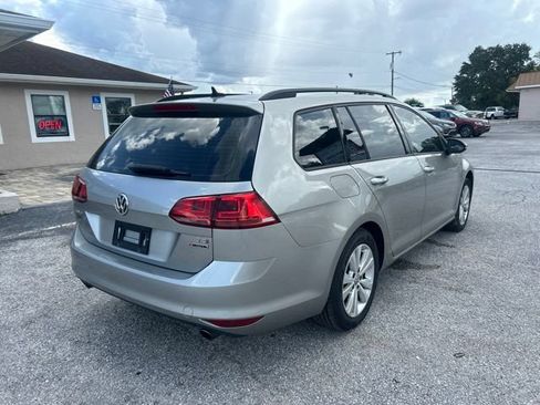 Used 2017 Volkswagen Golf S AWD/4WD image 5