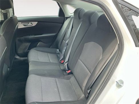 Used 2023 Kia Forte LXS w/ LXS Technology Package image 13