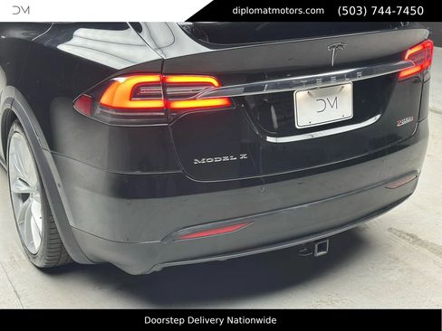 Used 2017 Tesla Model X P100D image 16