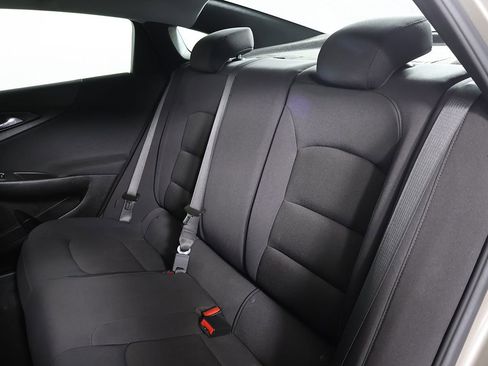 Used 2022 Chevrolet Malibu RS FWD image 28