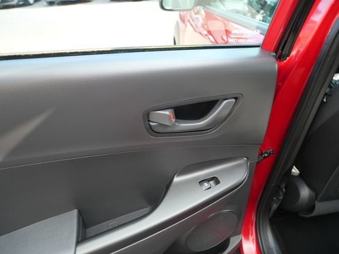 Used 2021 Hyundai Kona SE FWD image 26