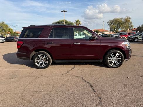 Used 2024 Ford Expedition Limited AWD/4WD image 11