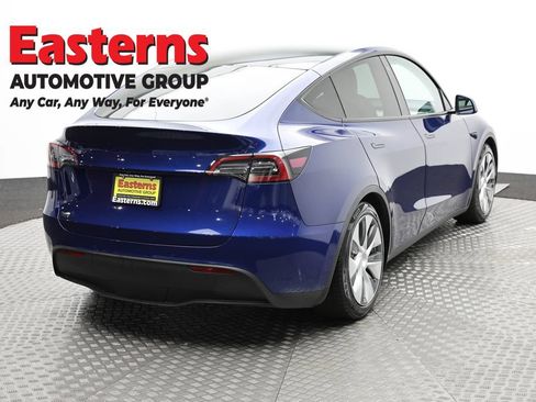 Used 2021 Tesla Model Y Long Range AWD/4WD image 5