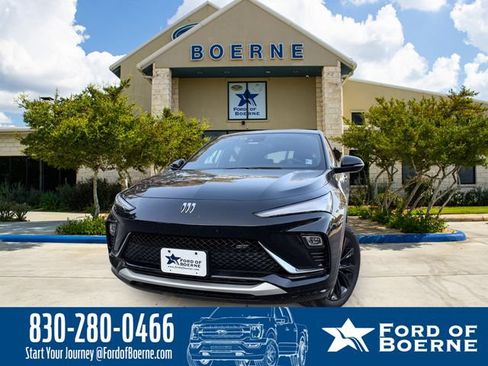 Used 2025 Buick Envista Sport Touring w/ Convenience I Package FWD image 1