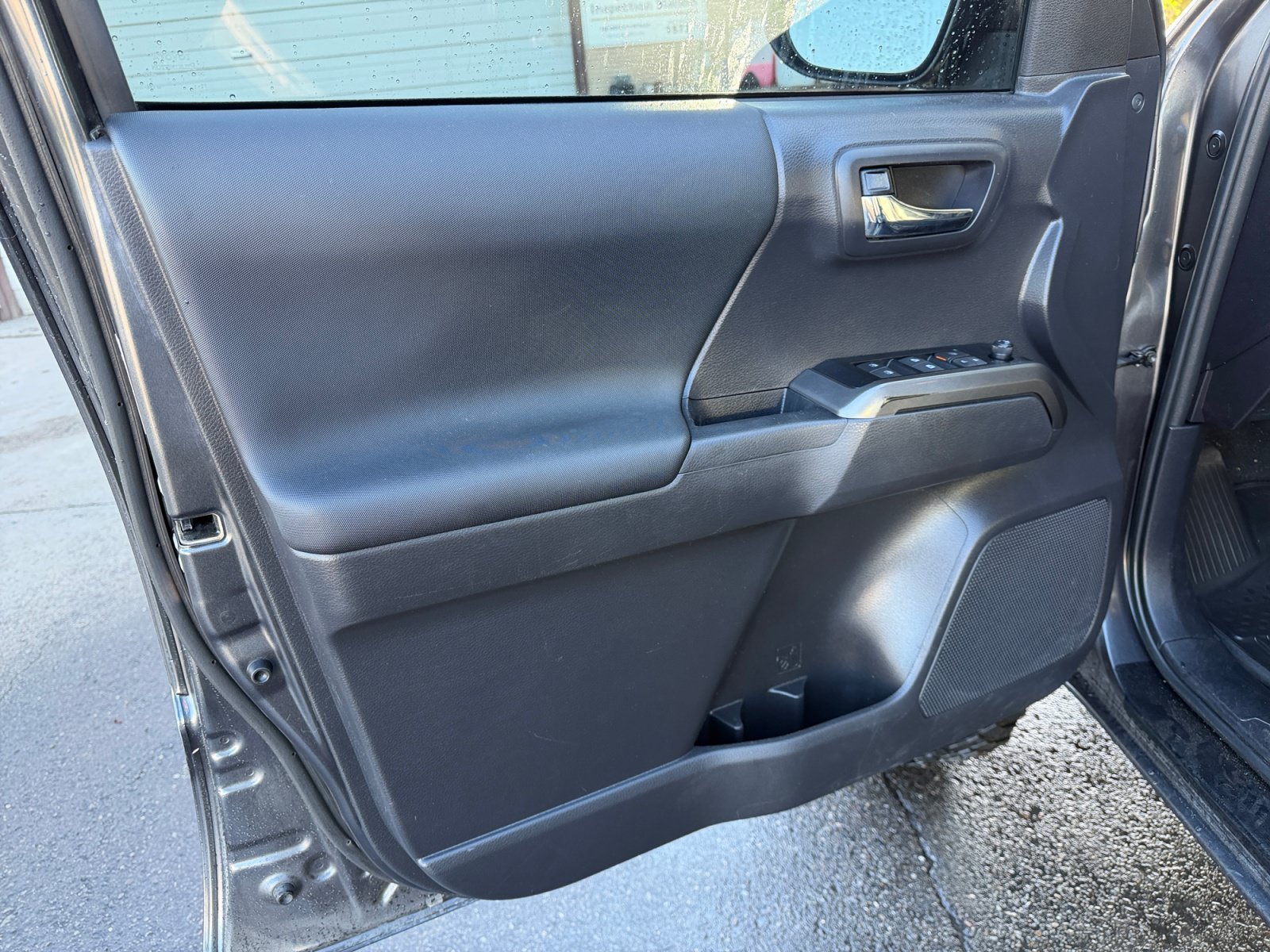 Used 2023 Toyota Tacoma TRD Off-Road AWD/4WD image 19