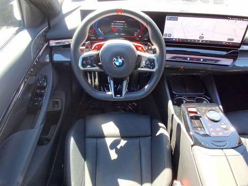 Used 2026 BMW M5 Touring AWD/4WD image 27