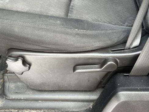 Used 2011 Chevrolet Silverado 1500 W/T image 17