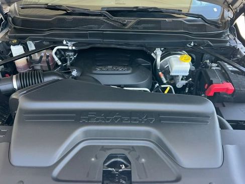 Used 2024 RAM 2500 Big Horn AWD/4WD image 23