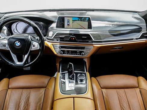 Used 2016 BMW 750i RWD image 15